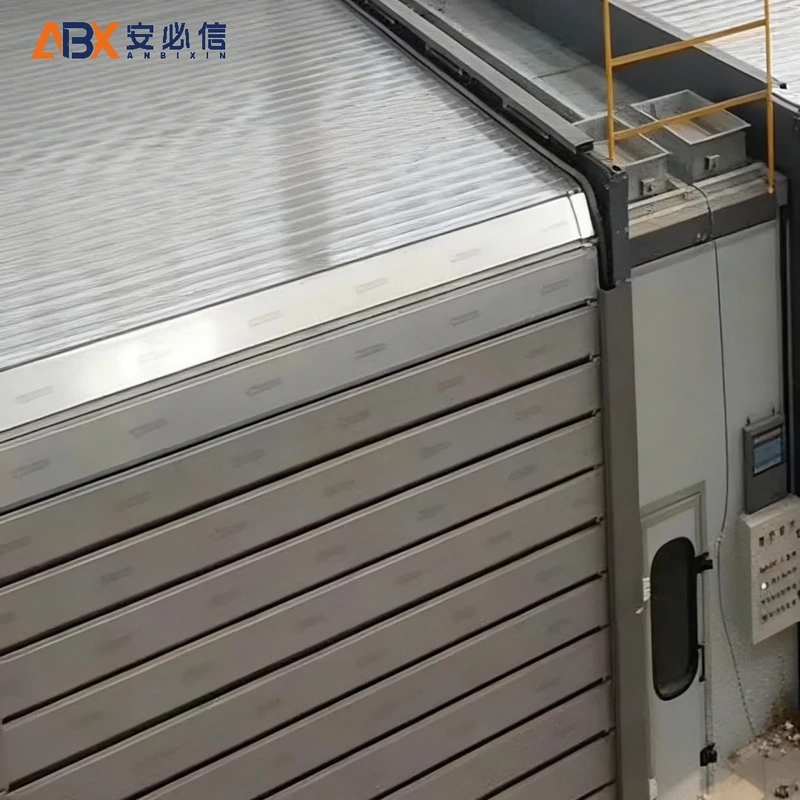 吐鲁番市医药密闭高速门